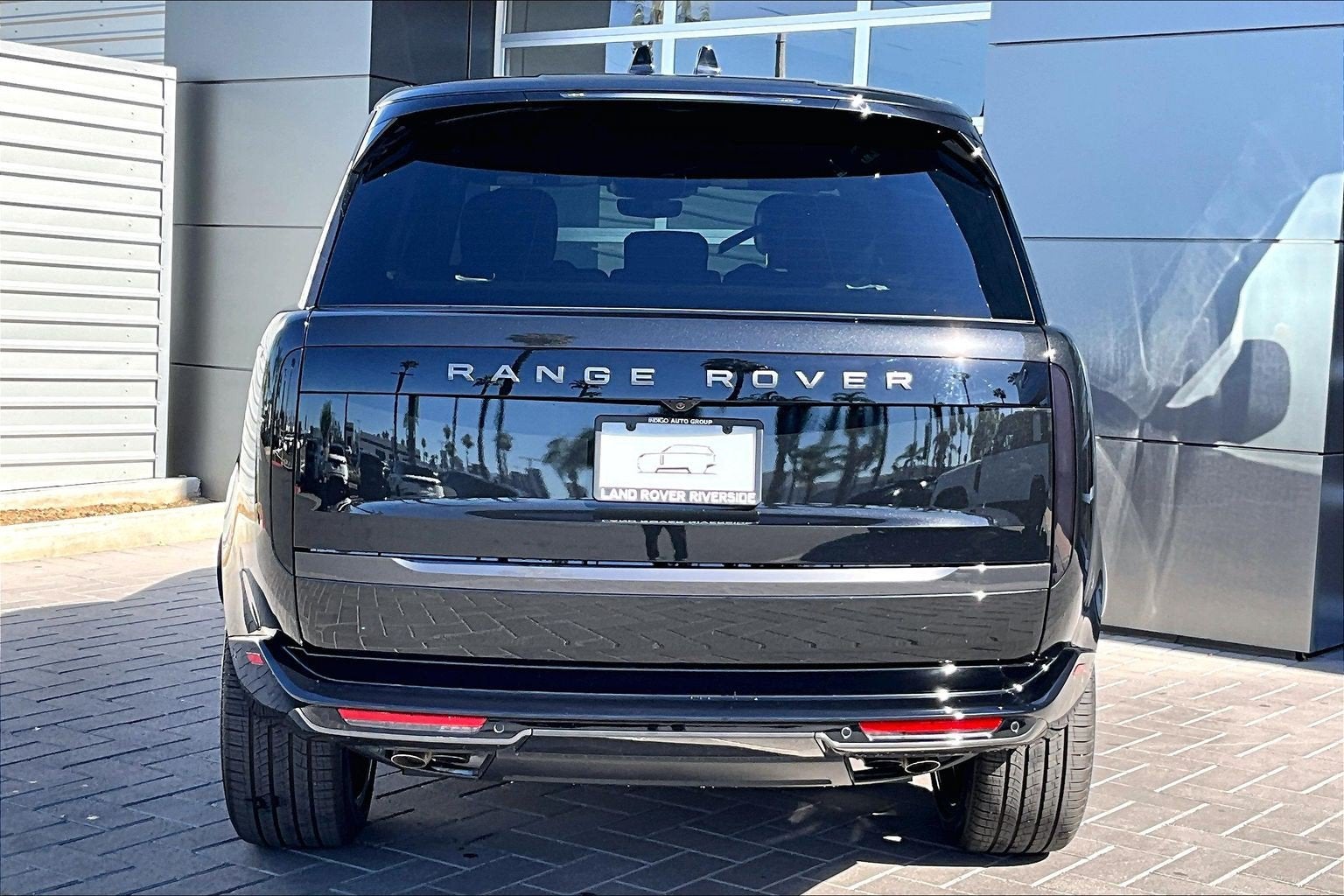 2026 Land Rover Range Rover SE LWB