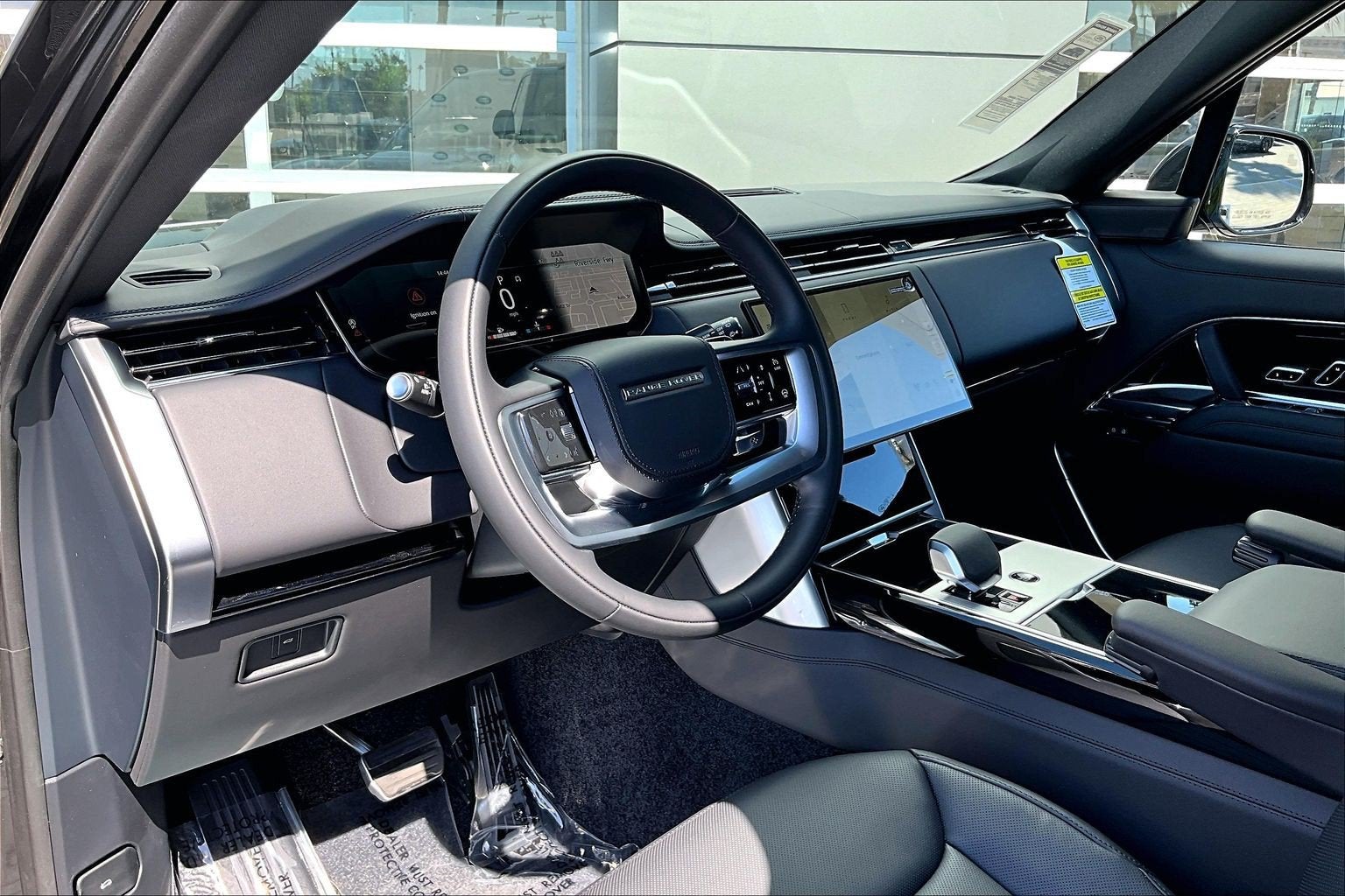 2026 Land Rover Range Rover SE LWB