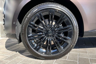 2026 Land Rover Range Rover SE LWB