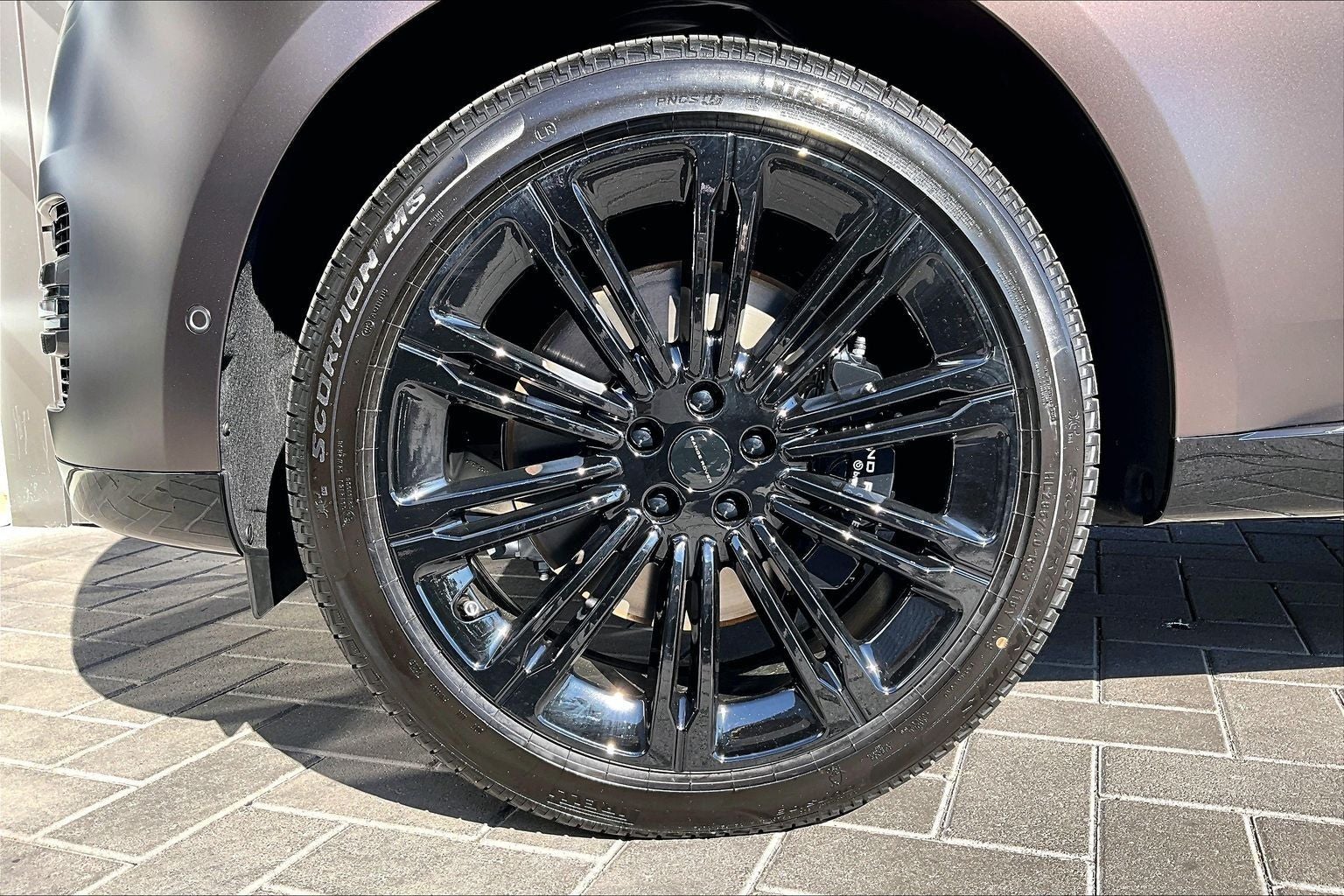 2026 Land Rover Range Rover SE LWB