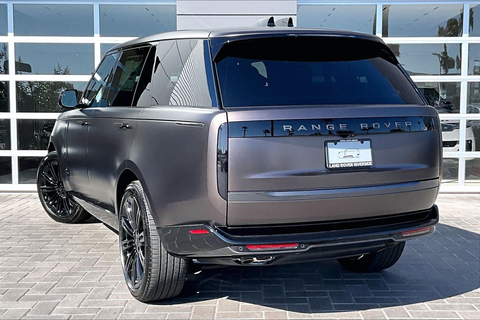 2026 Land Rover Range Rover SE LWB