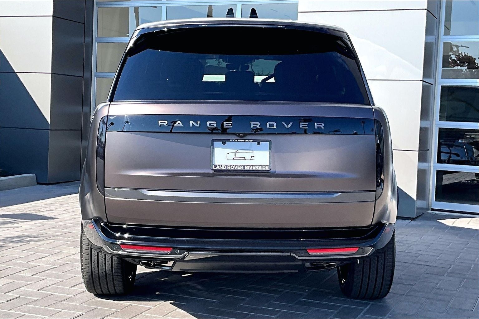 2026 Land Rover Range Rover SE LWB