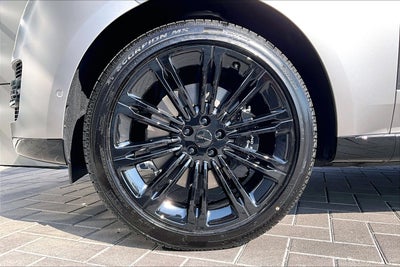 2026 Land Rover Range Rover SE LWB