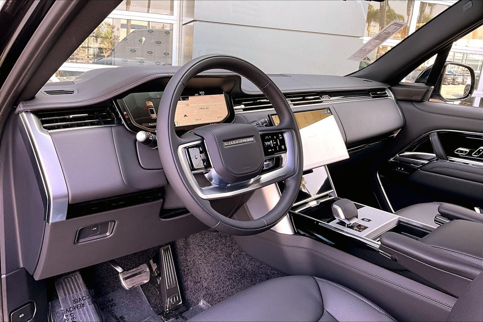 2026 Land Rover Range Rover SE LWB