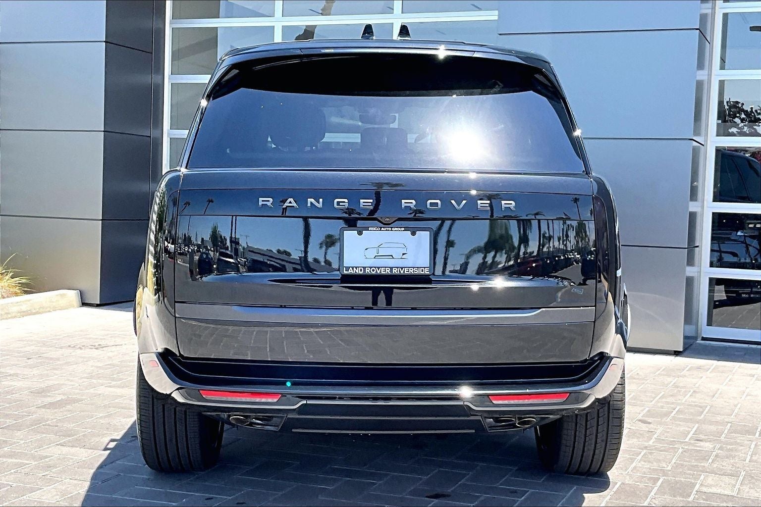 2026 Land Rover Range Rover SE LWB