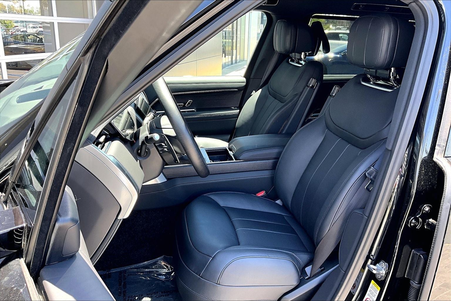 2026 Land Rover Range Rover SE LWB