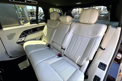 2026 Land Rover Range Rover SE LWB