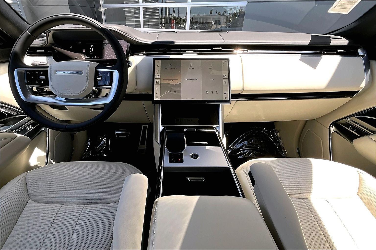 2026 Land Rover Range Rover SE LWB