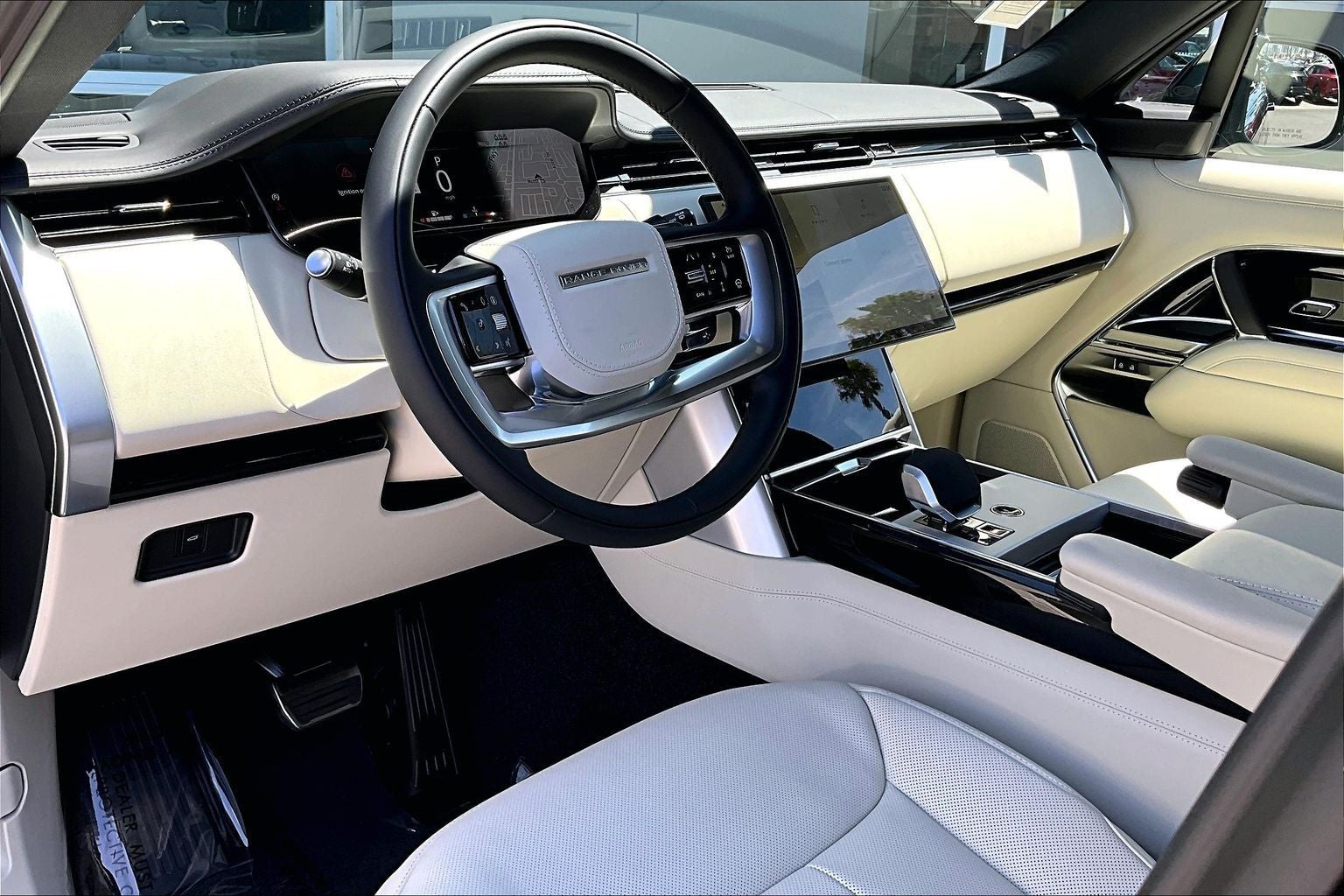 2026 Land Rover Range Rover SE LWB