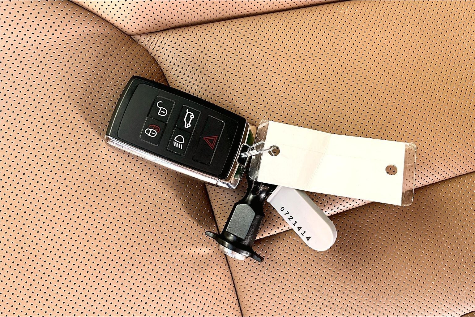 2025 Land Rover Range Rover SE LWB