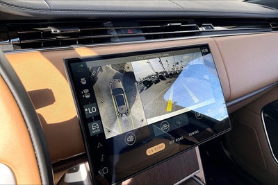 2025 Land Rover Range Rover SE LWB