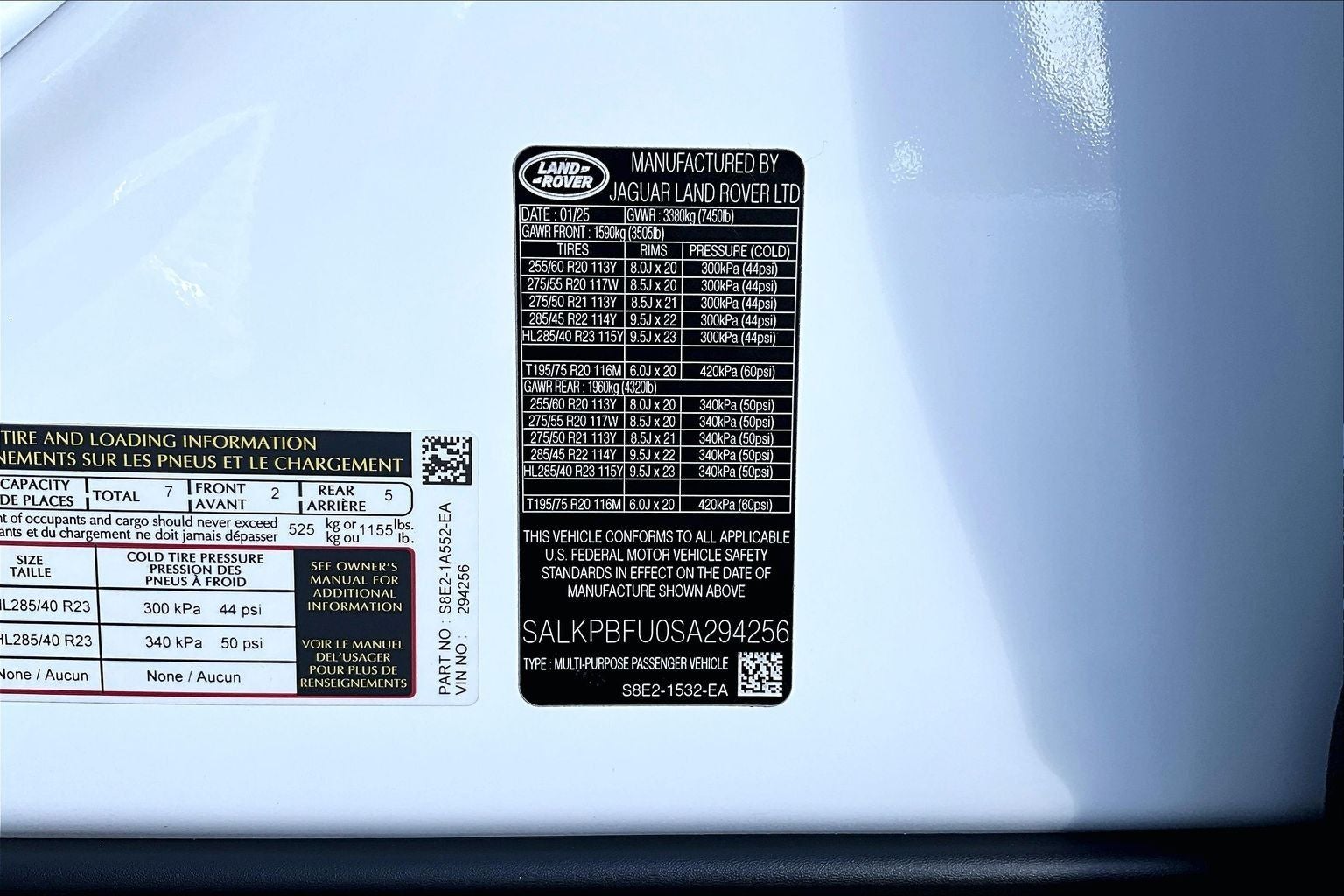 2025 Land Rover Range Rover SE LWB