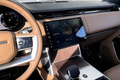 2025 Land Rover Range Rover SE LWB