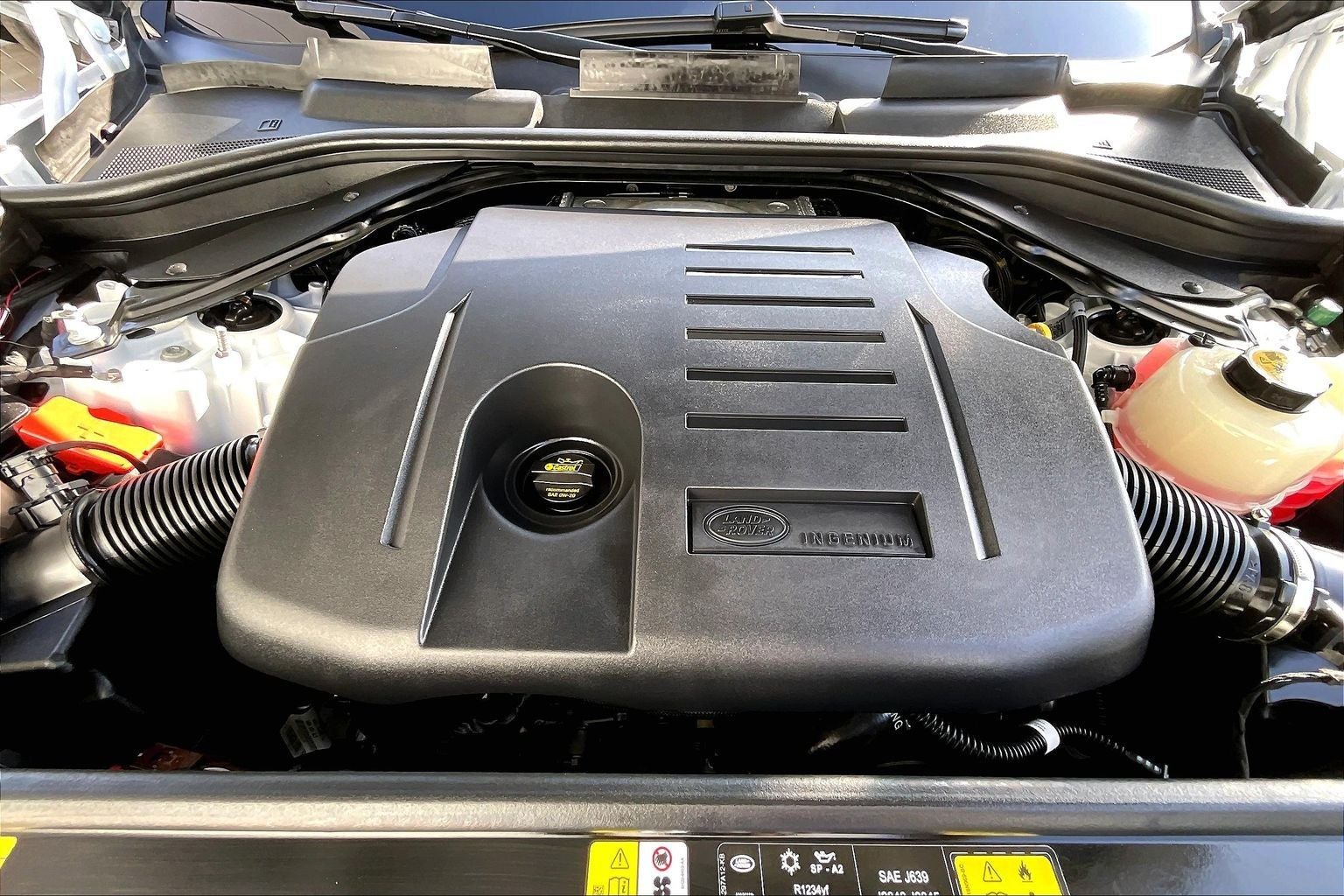 2025 Land Rover Range Rover SE LWB