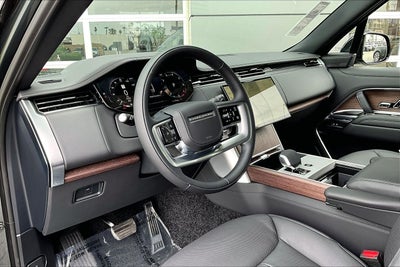 2026 Land Rover Range Rover SE LWB