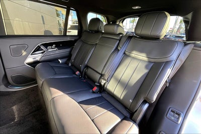 2026 Land Rover Range Rover SE LWB