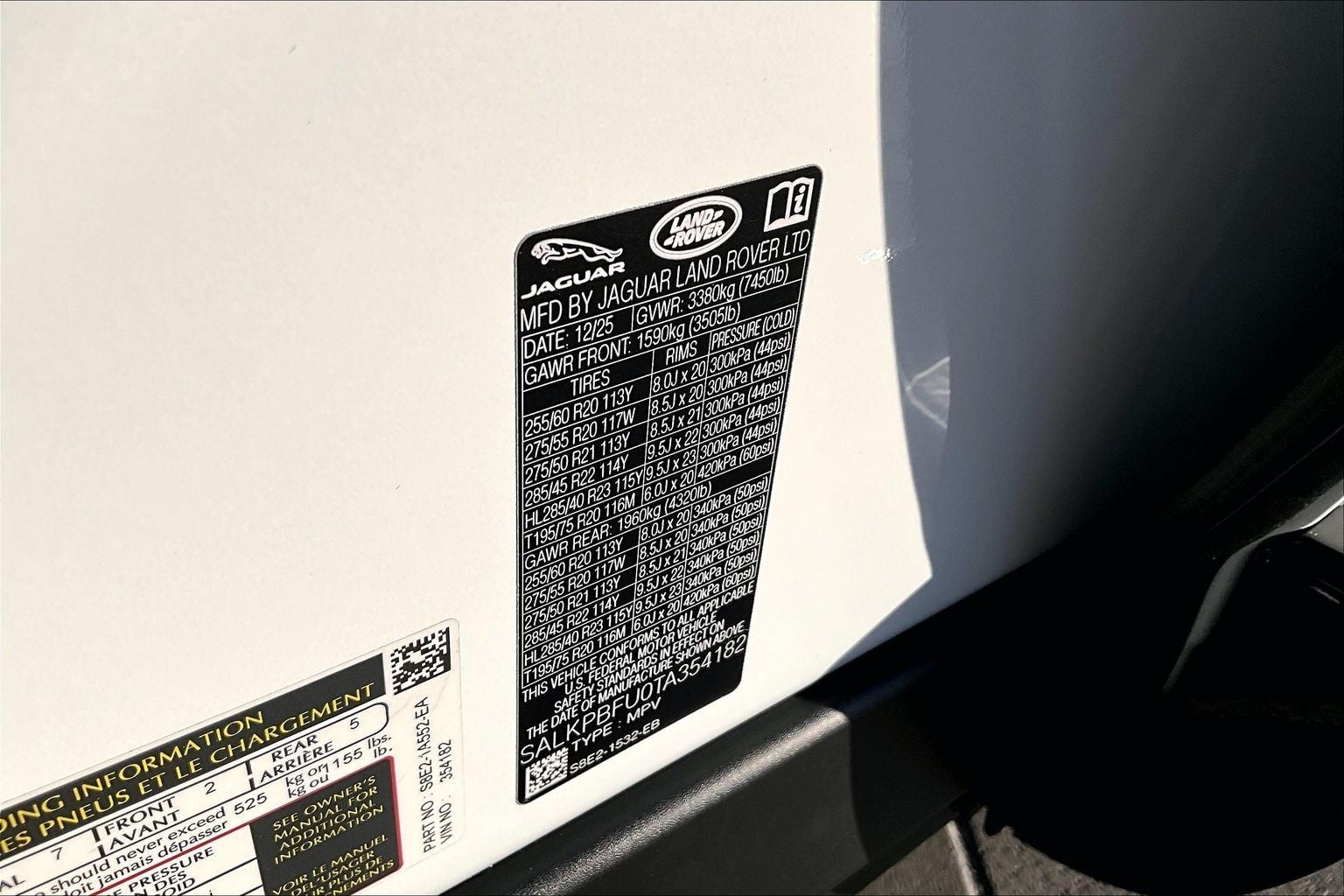 2026 Land Rover Range Rover SE LWB