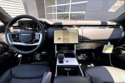 2026 Land Rover Range Rover SE LWB