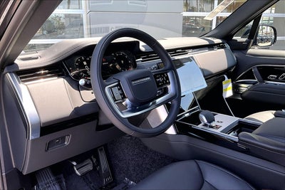 2026 Land Rover Range Rover SE LWB