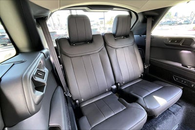 2026 Land Rover Range Rover SE LWB