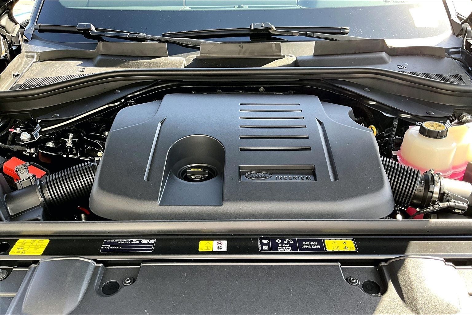 2026 Land Rover Range Rover SE LWB