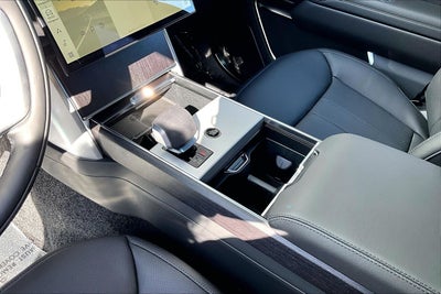 2026 Land Rover Range Rover SE LWB