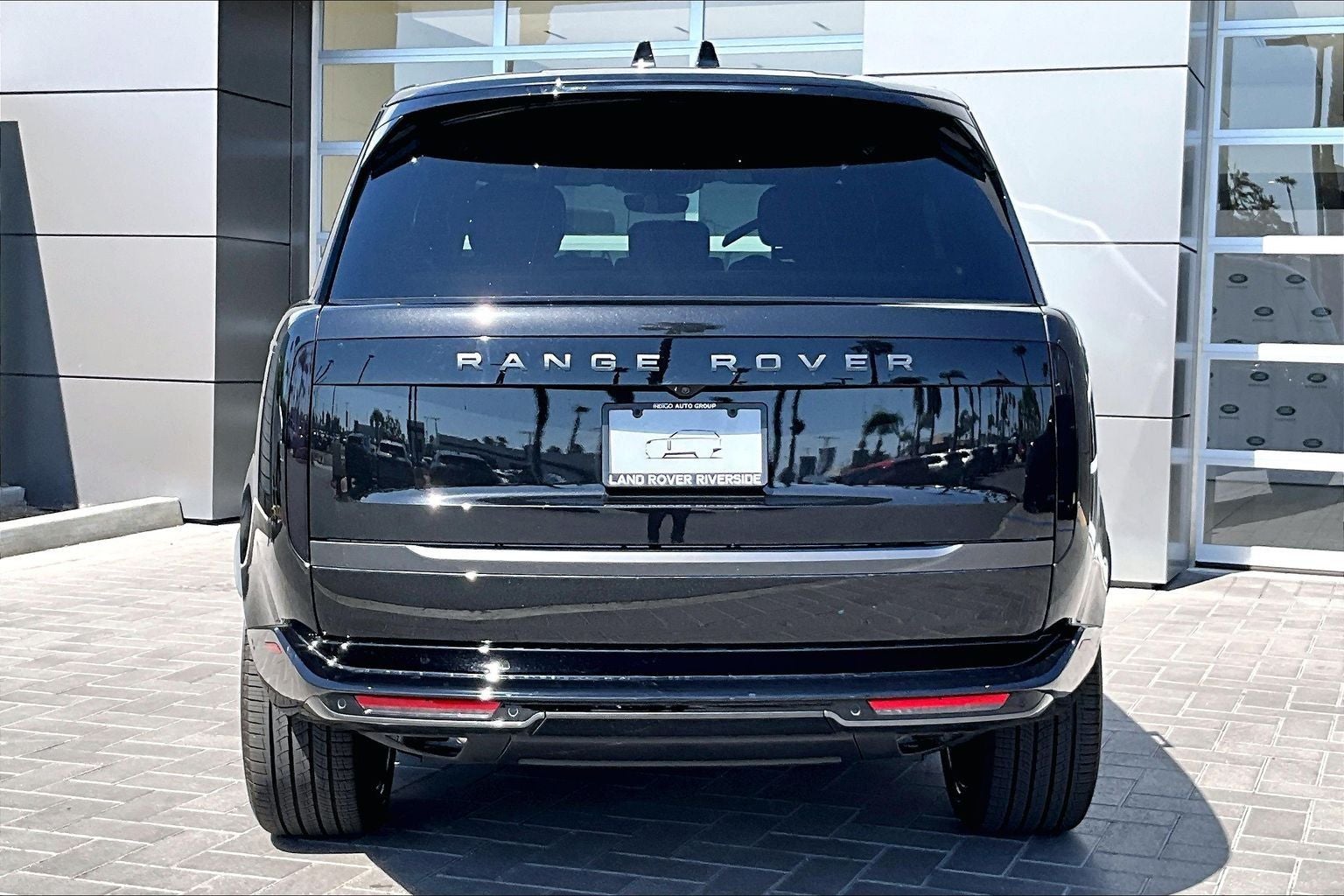 2026 Land Rover Range Rover SE LWB