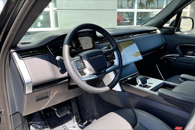 2026 Land Rover Range Rover SE LWB