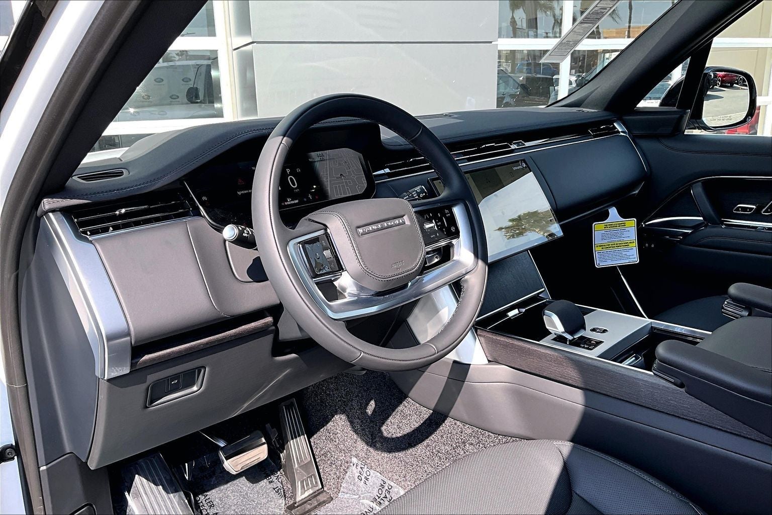 2026 Land Rover Range Rover SE LWB