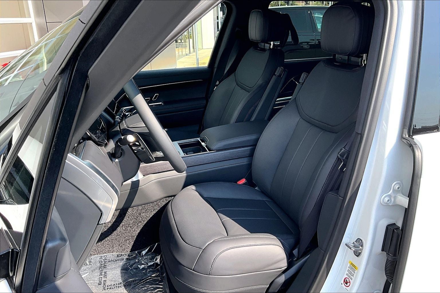 2026 Land Rover Range Rover SE LWB