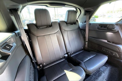 2026 Land Rover Range Rover SE LWB