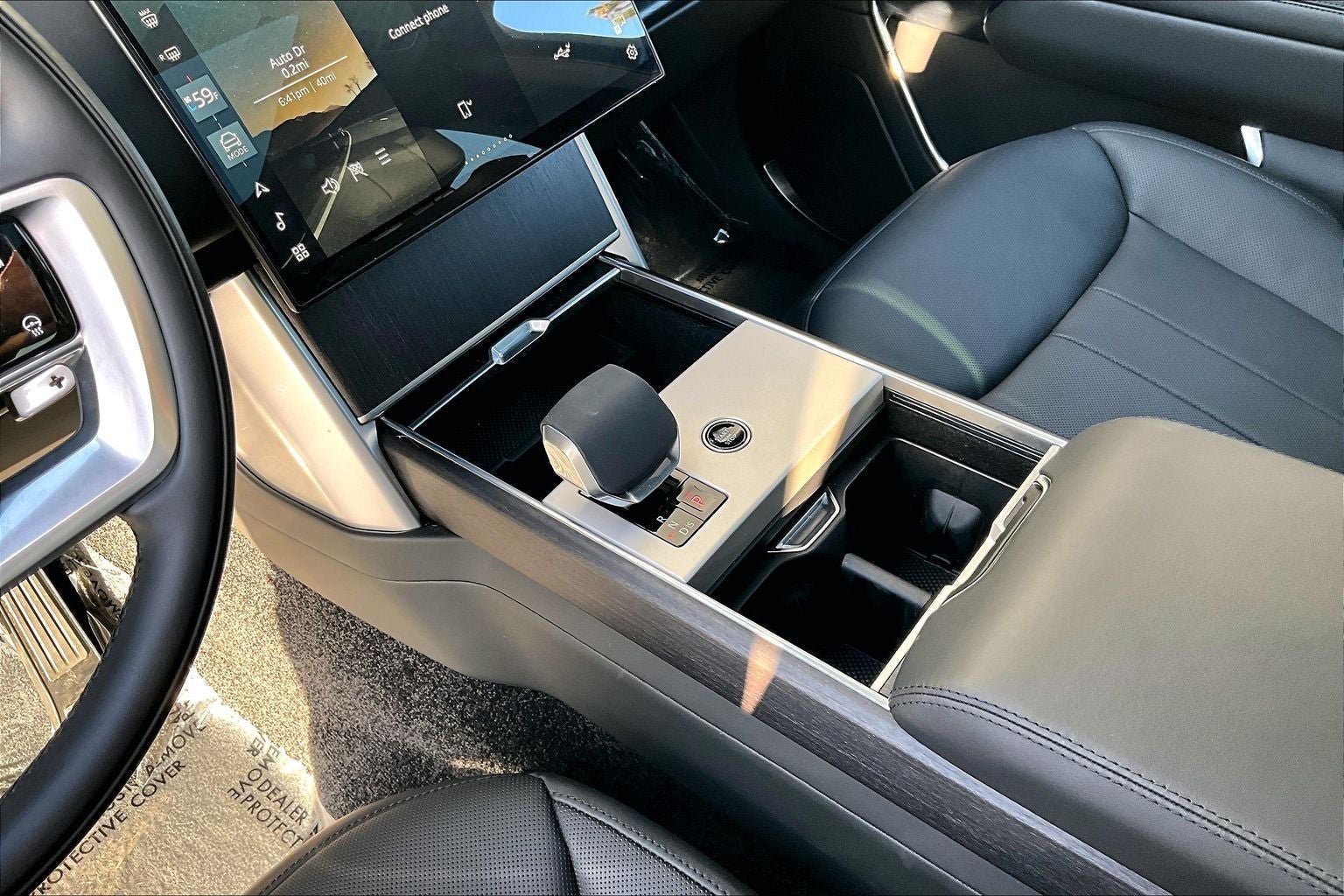 2026 Land Rover Range Rover SE LWB