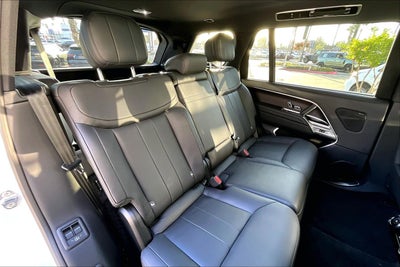 2026 Land Rover Range Rover SE LWB