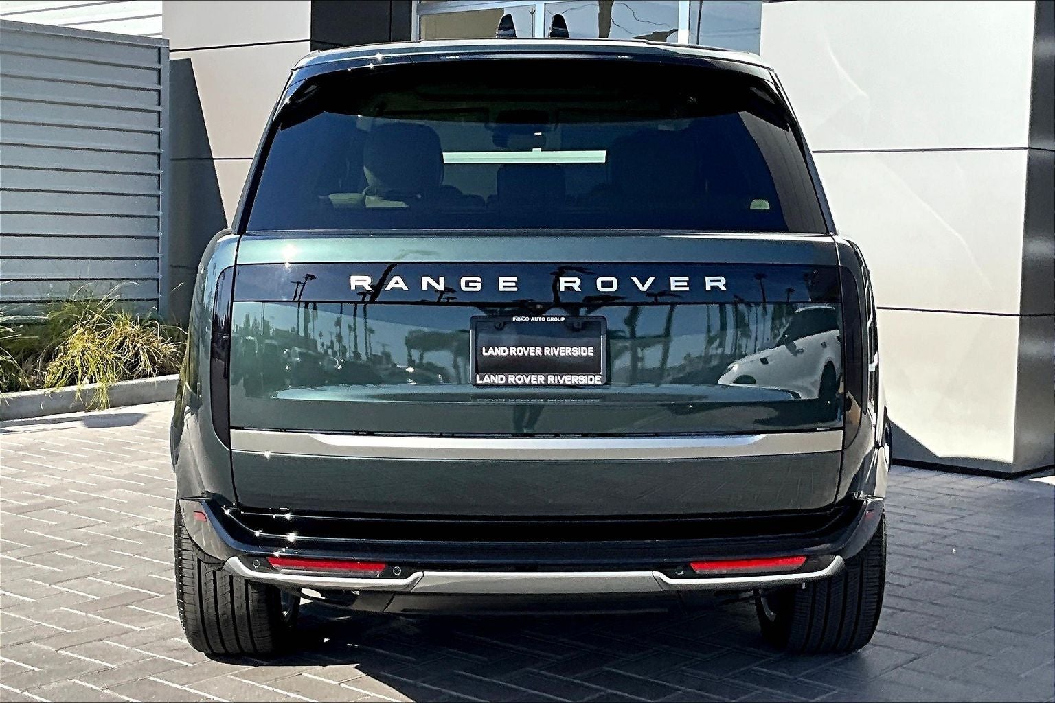 2026 Land Rover Range Rover SE LWB