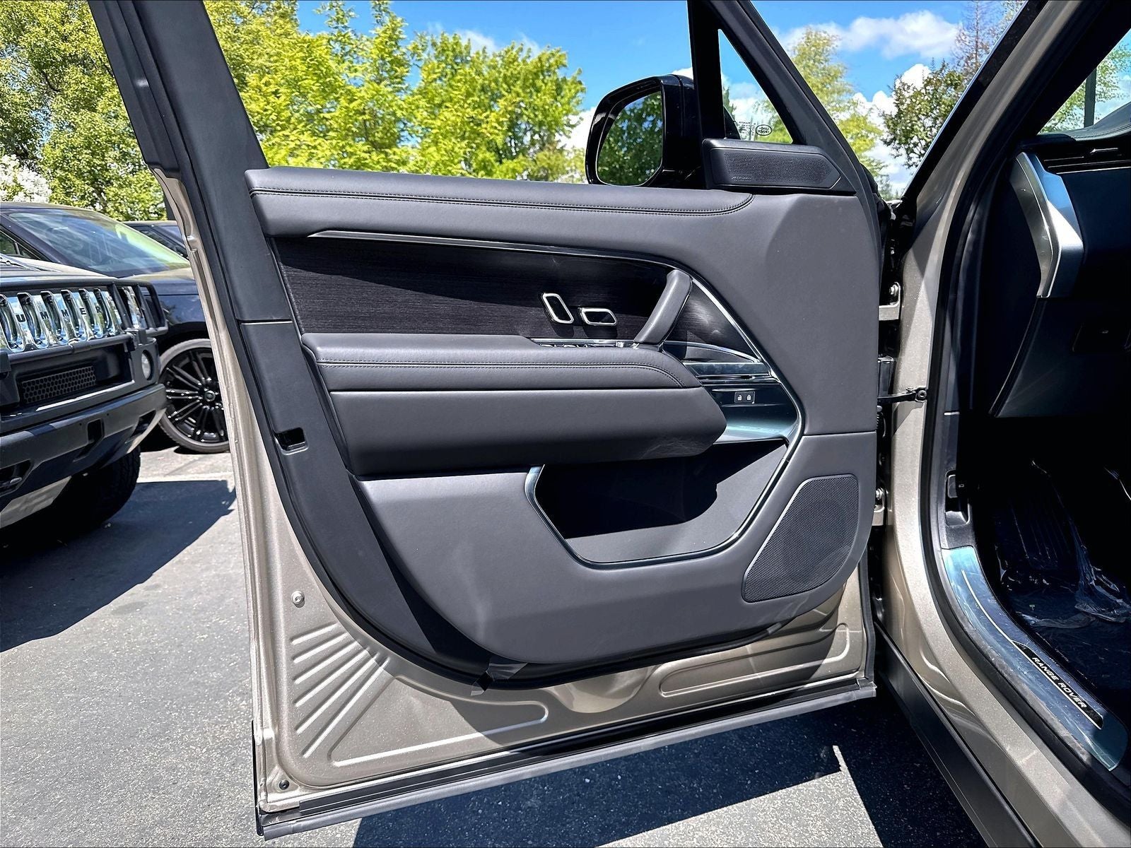 2026 Land Rover Range Rover SE LWB