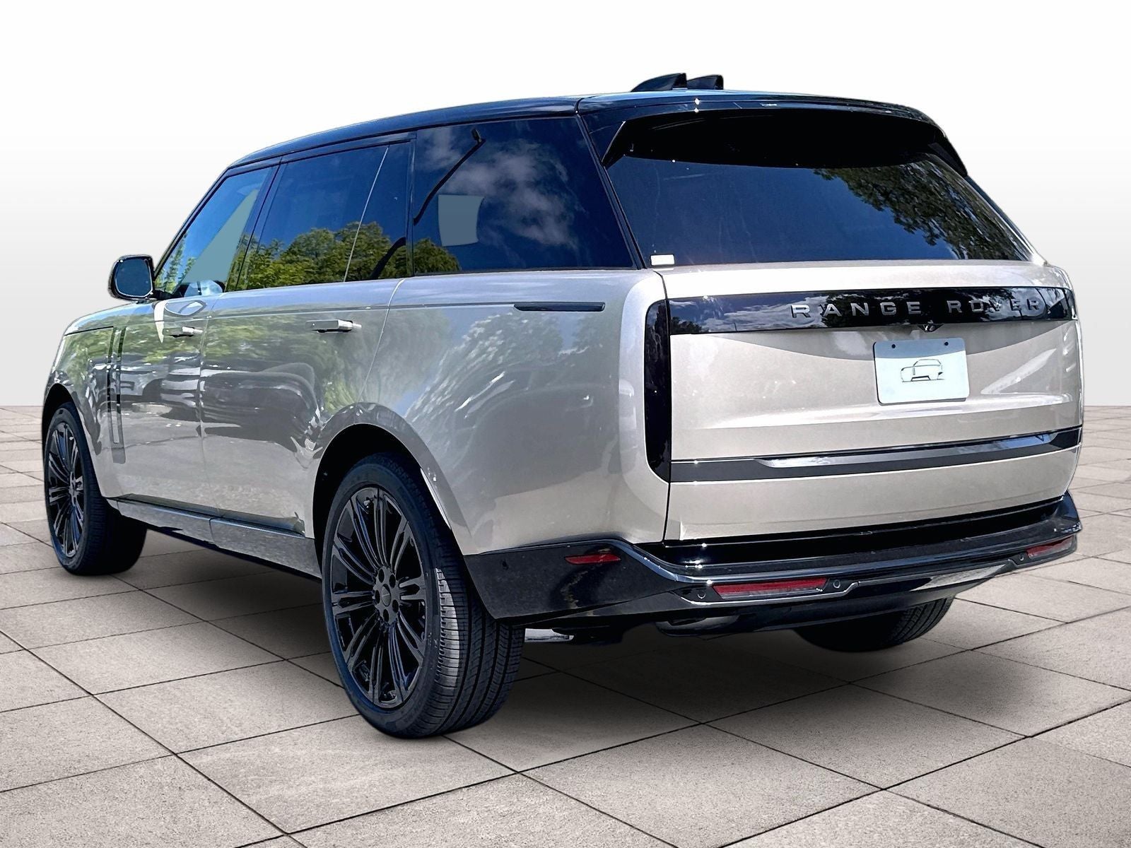 2026 Land Rover Range Rover SE LWB