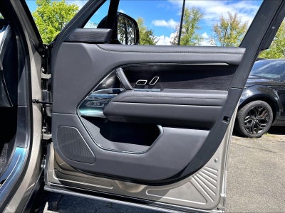 2026 Land Rover Range Rover SE LWB