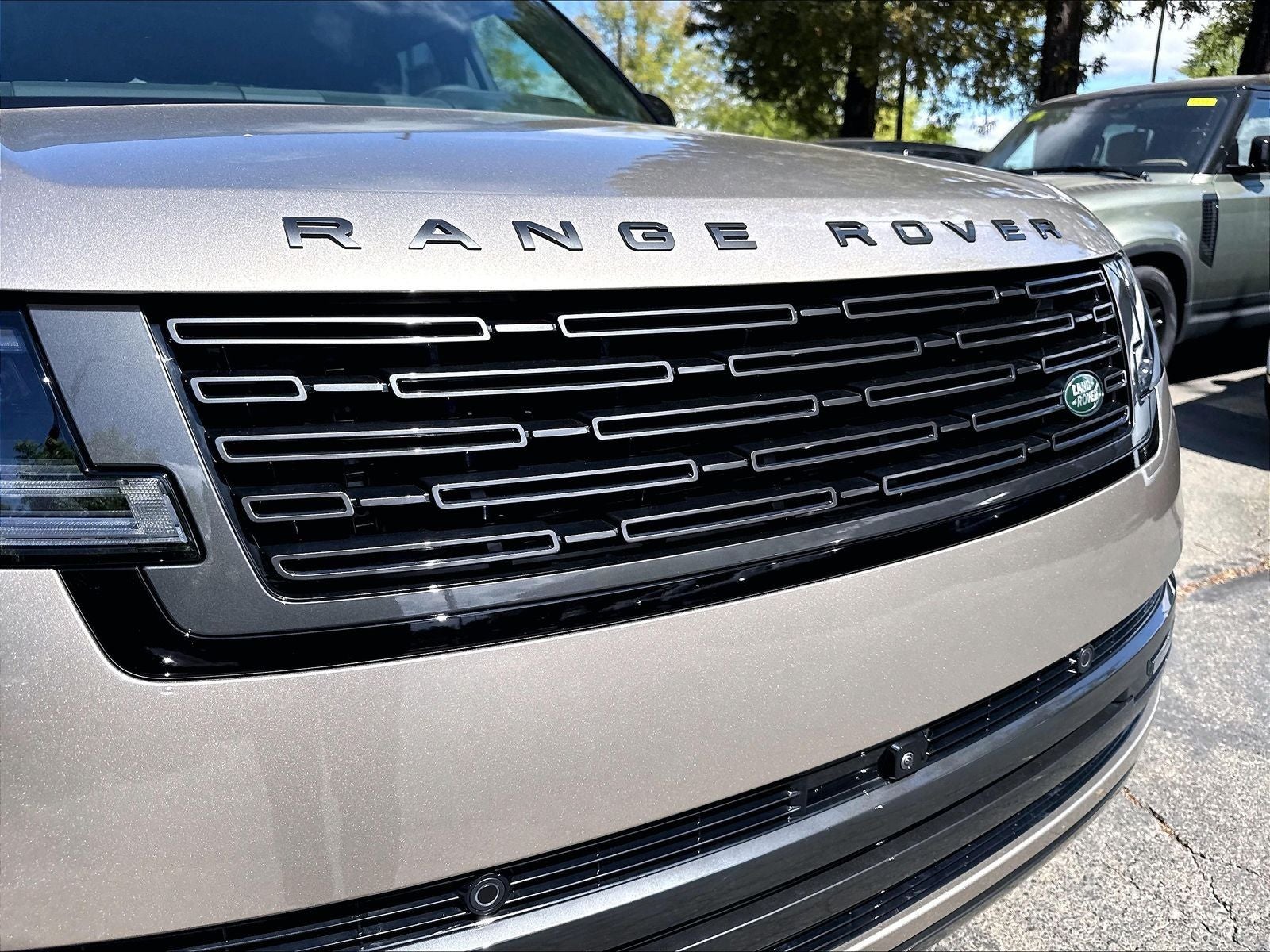 2026 Land Rover Range Rover SE LWB