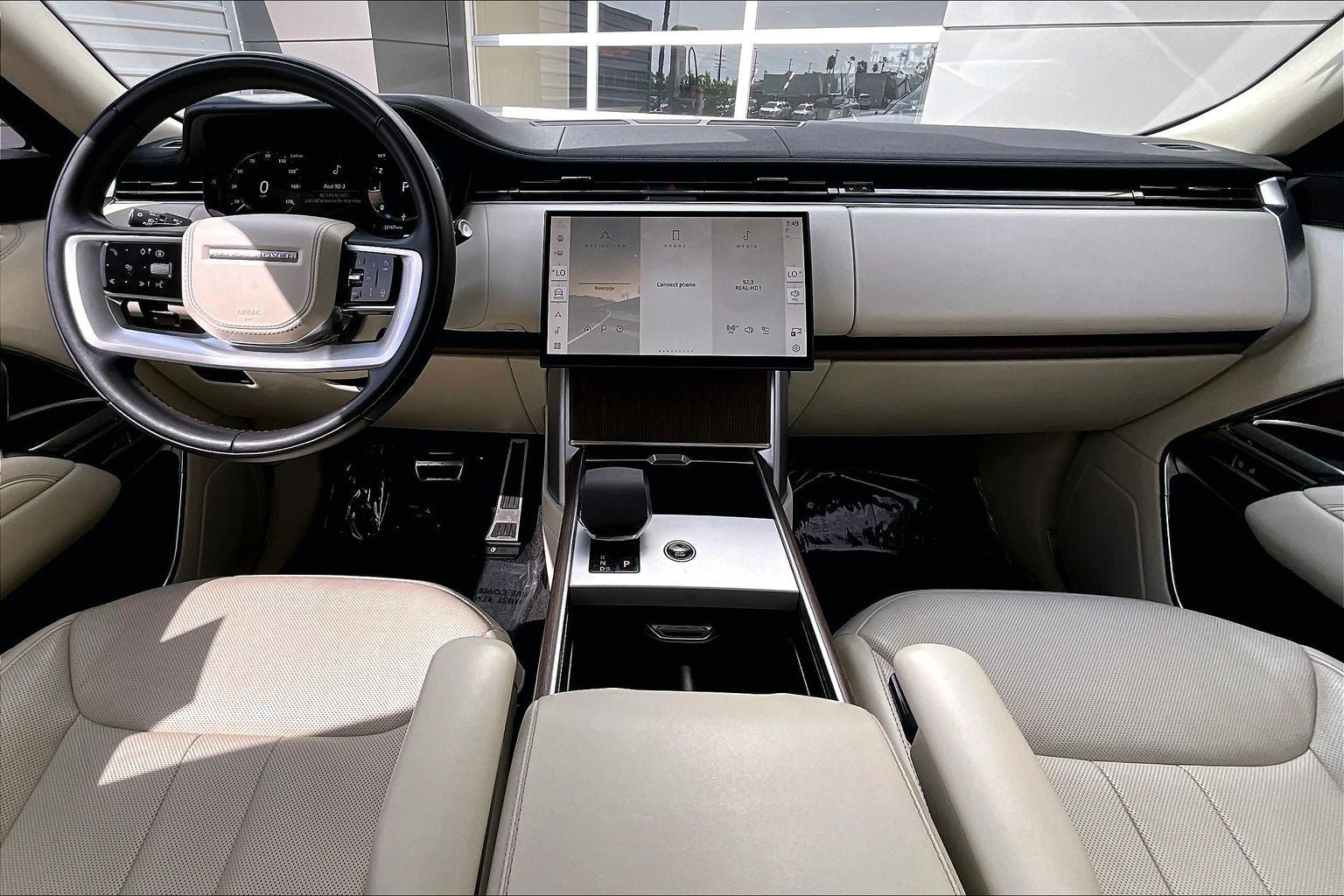 2024 Land Rover Range Rover SE LWB