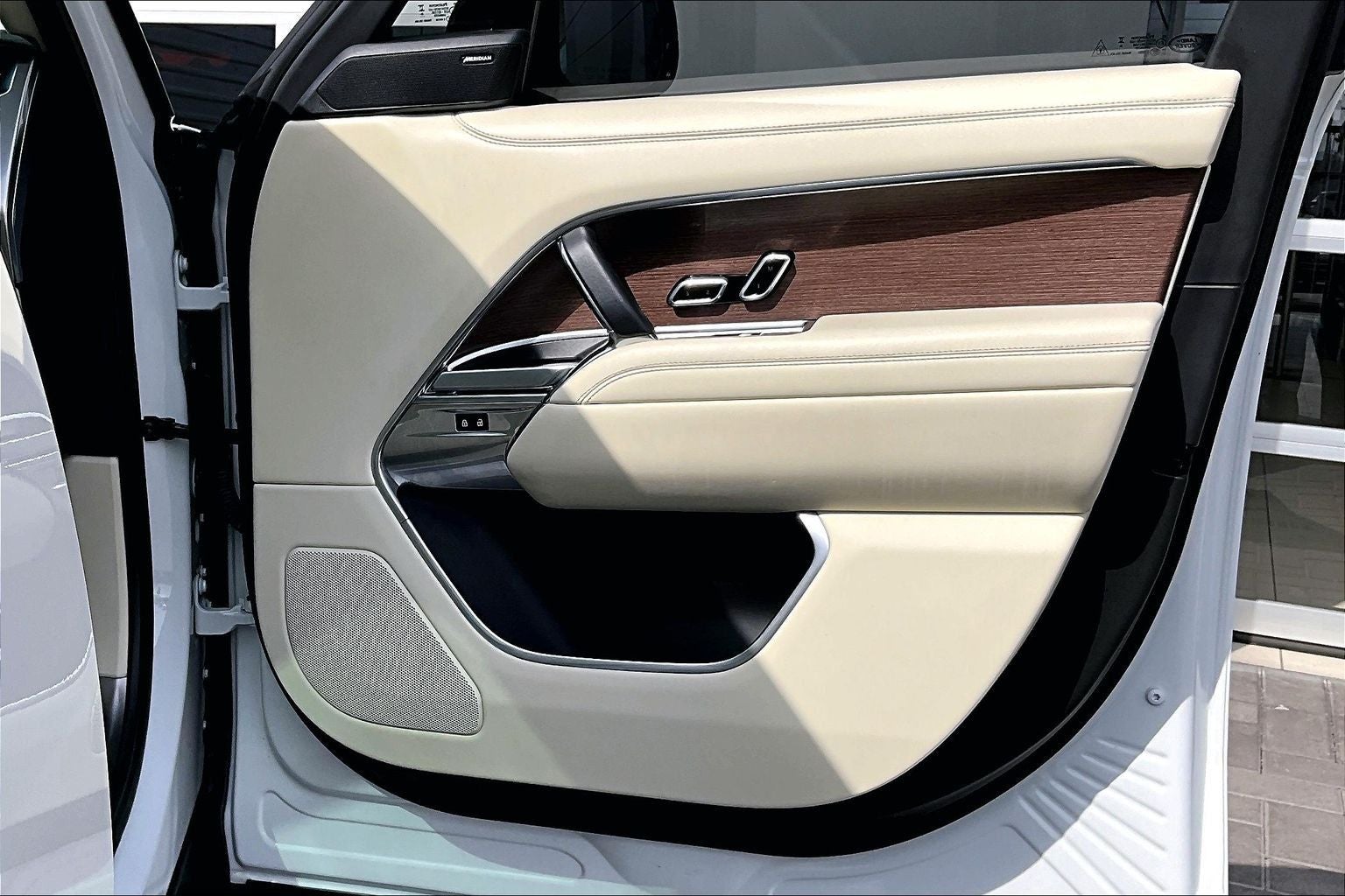 2024 Land Rover Range Rover SE LWB