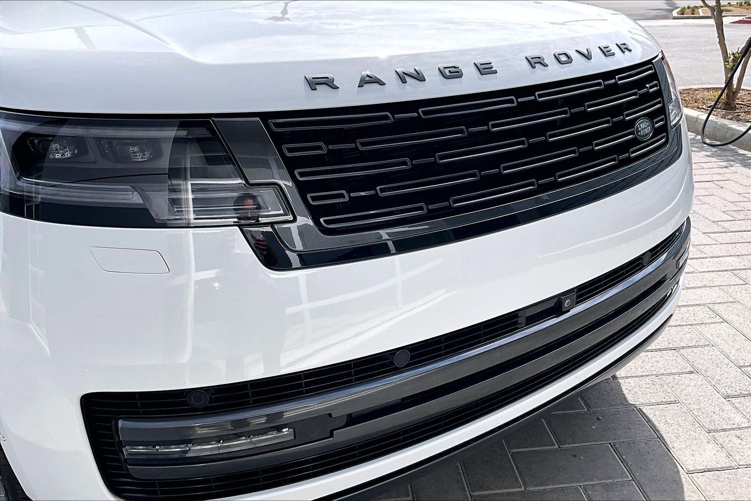 2024 Land Rover Range Rover SE LWB