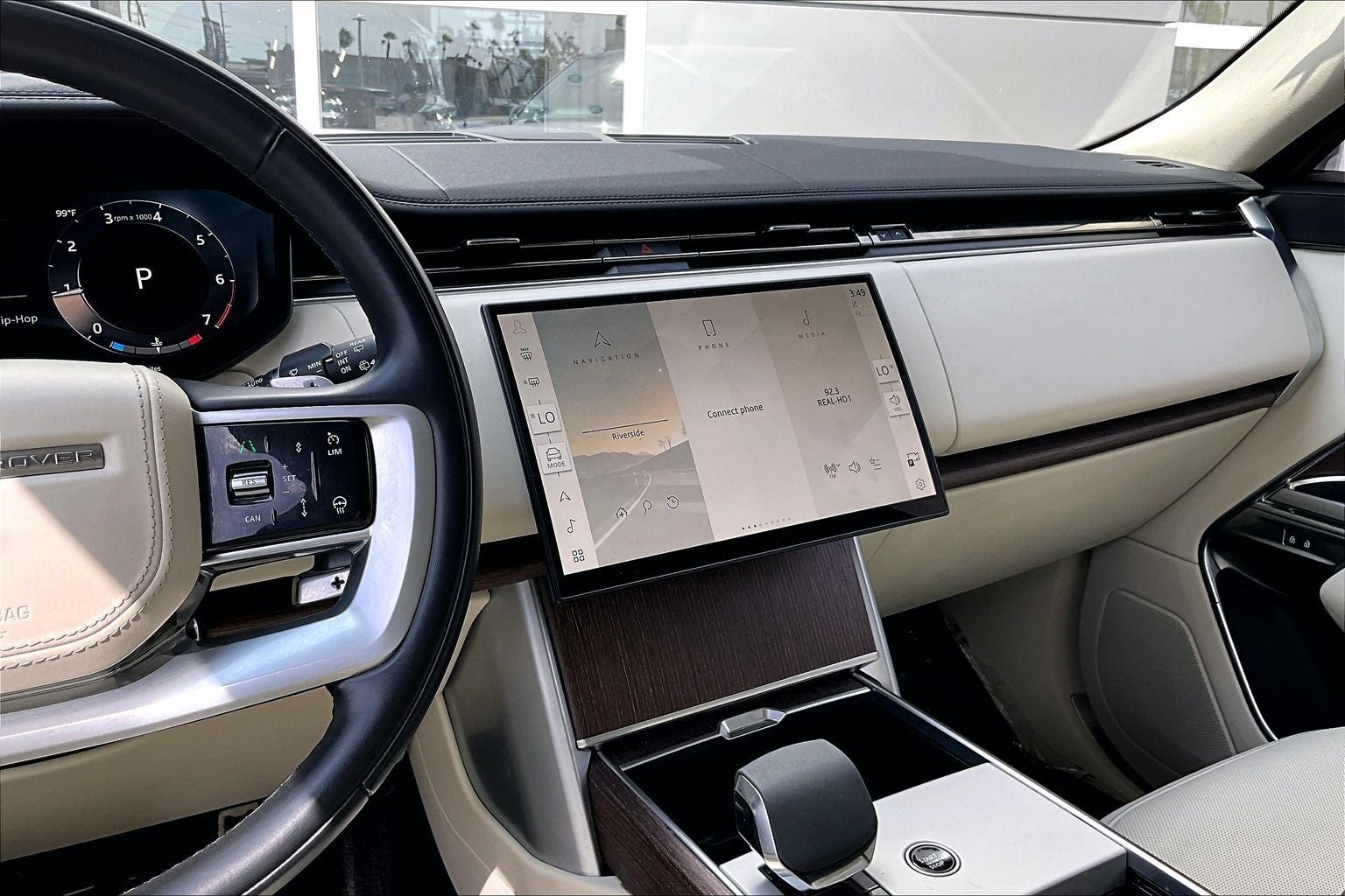 2024 Land Rover Range Rover SE LWB