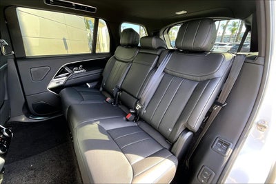 2026 Land Rover Range Rover SE LWB