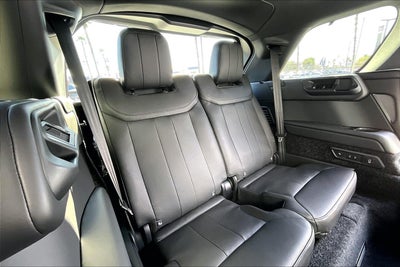 2026 Land Rover Range Rover SE LWB