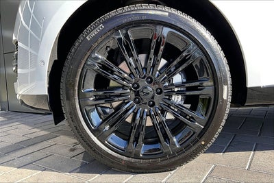 2026 Land Rover Range Rover SE LWB