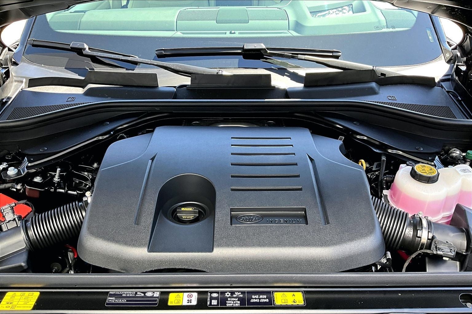 2026 Land Rover Range Rover SE LWB