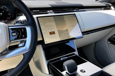 2026 Land Rover Range Rover SE LWB