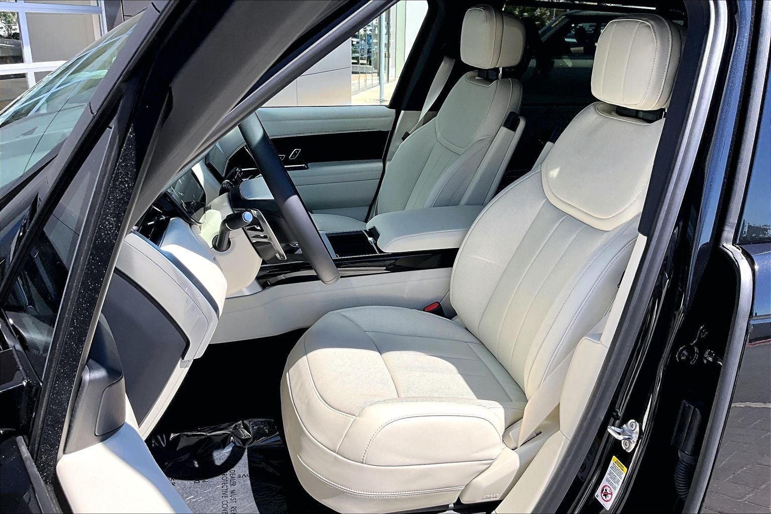 2026 Land Rover Range Rover SE LWB