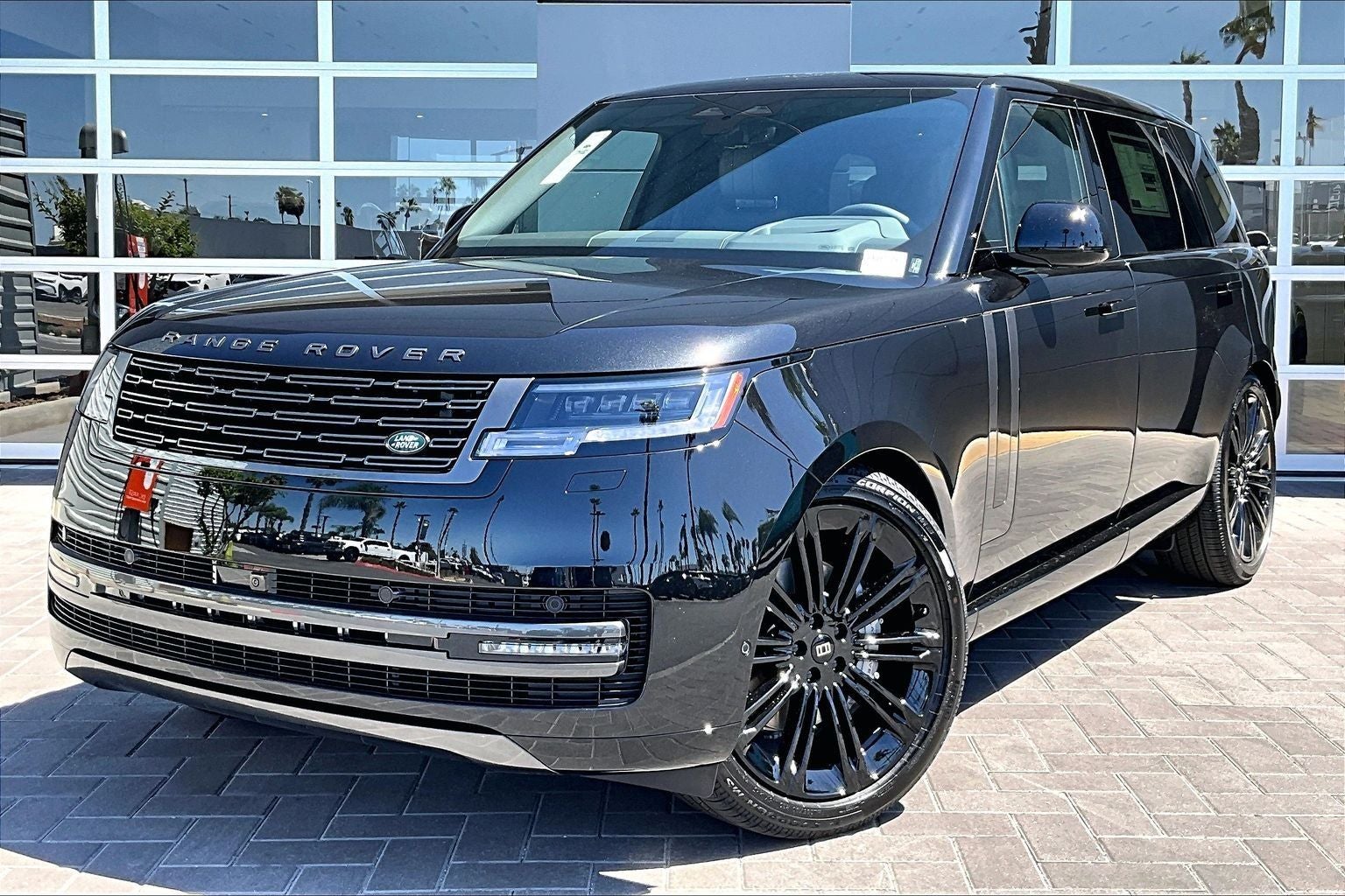 2027 Land Rover Range Rover SE LWB