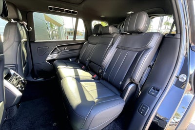 2026 Land Rover Range Rover SE LWB